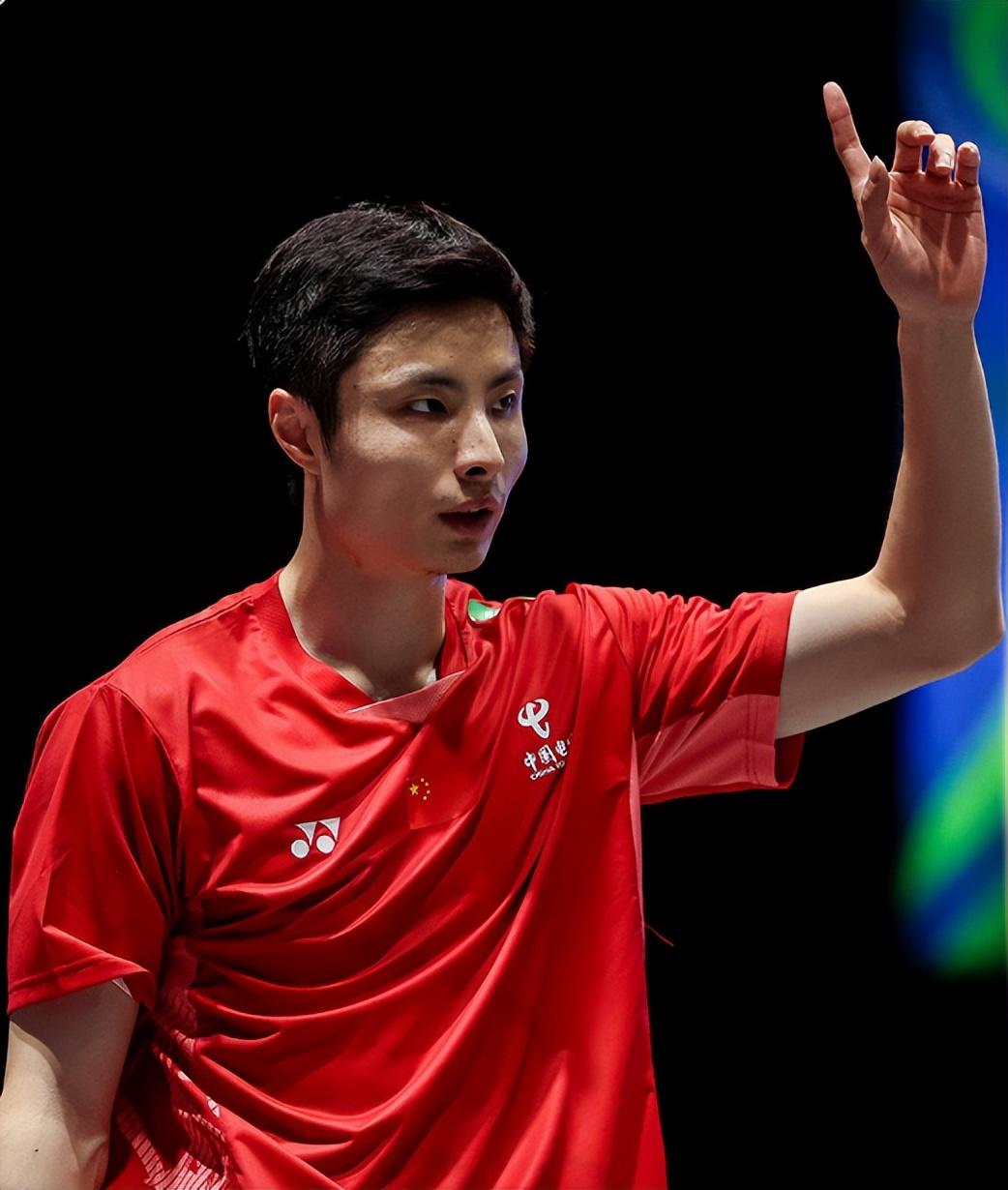 中国队险胜泰国队，石宇奇关键制胜