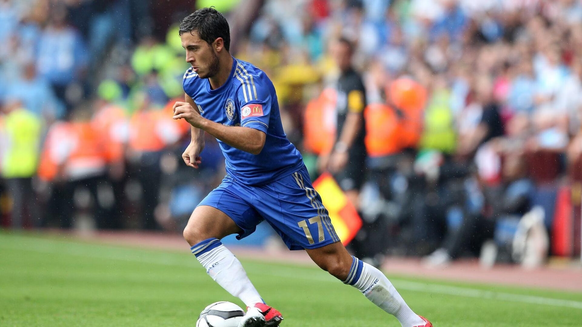 东决关键战焦点战，湖人强行终结北京队，跨越大洋的篮球对话